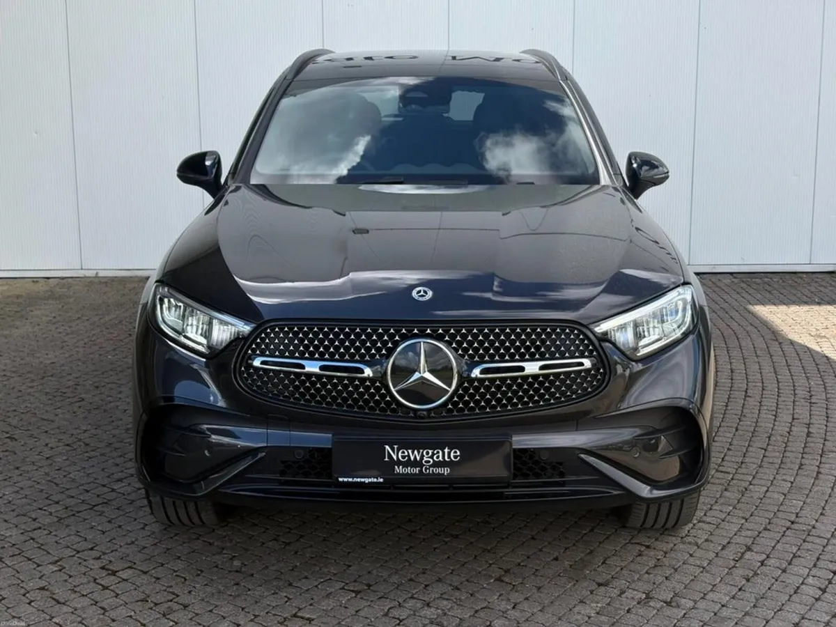 Mercedes-Benz GLC 300e 4matic - Image 2