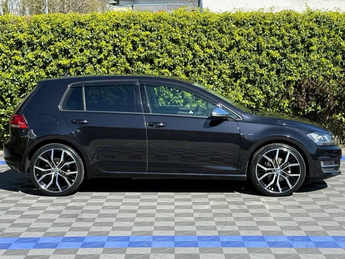 Volkswagen Golf HIGHLINE R-LINE PACK 1.4 TSI // AD - Image 2