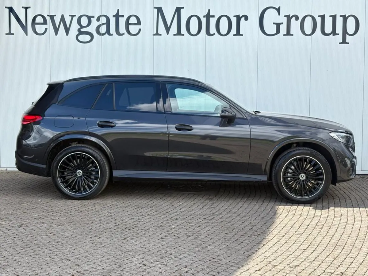 Mercedes-Benz GLC 300e 4matic - Image 4