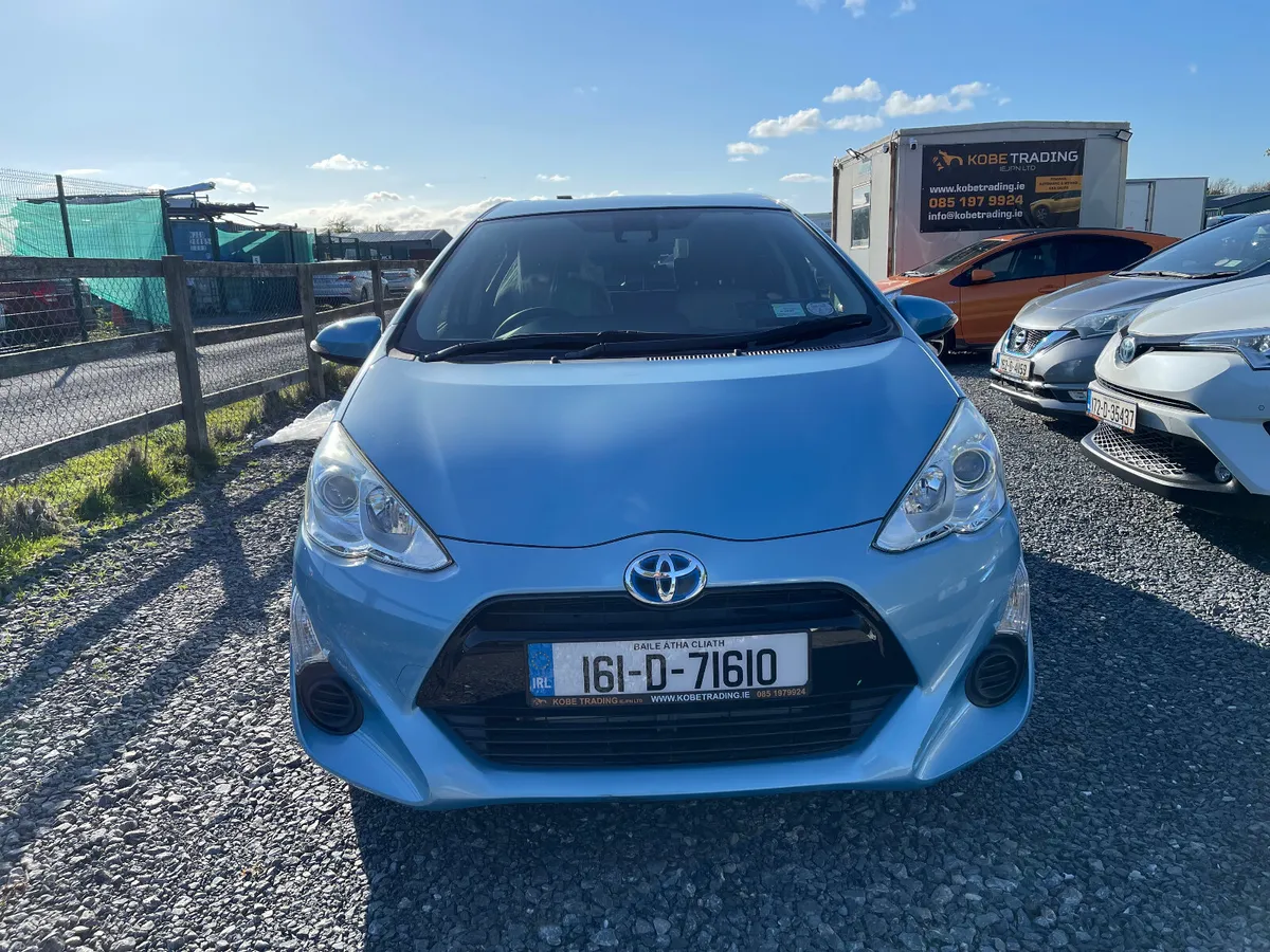 Toyota Aqua 2016 Push start automatic - Image 3