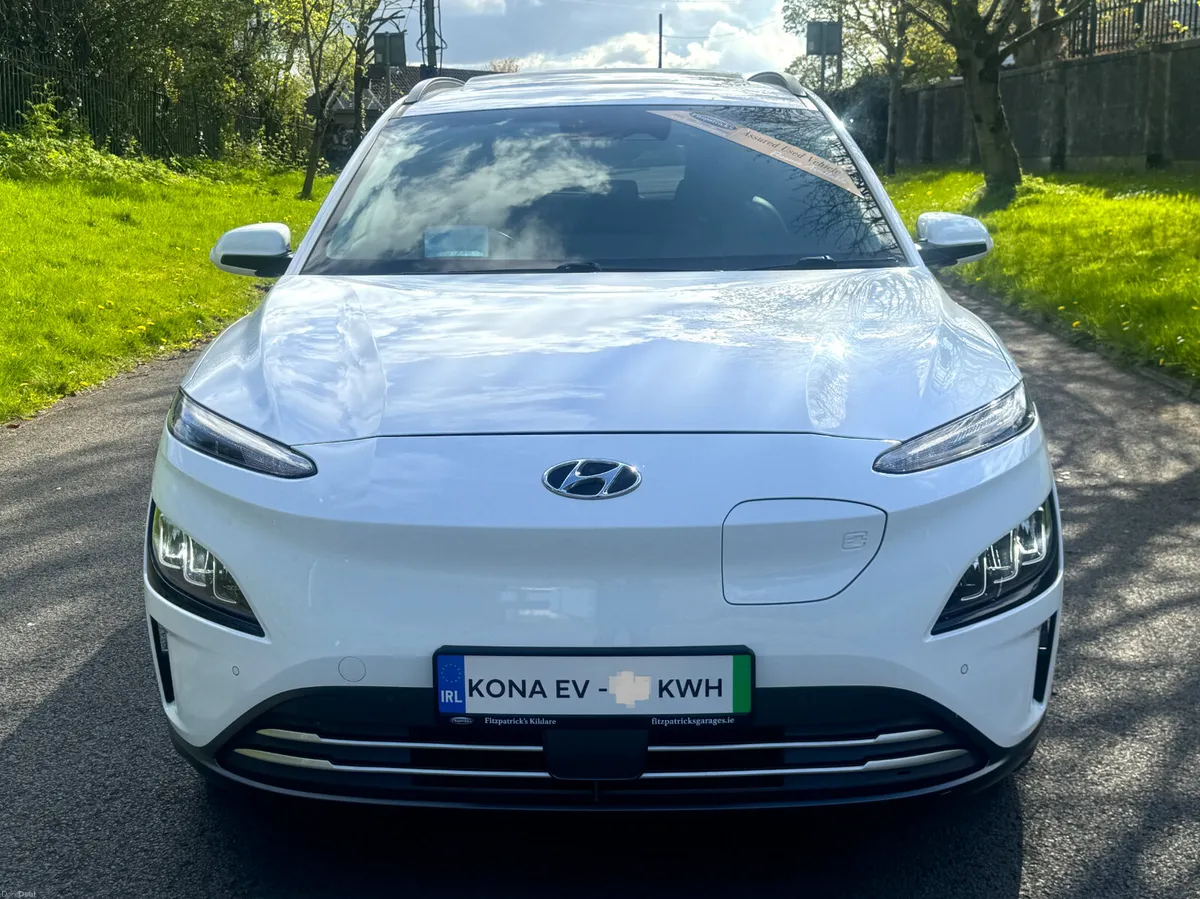 KONA EV Ultimate - Sunroof 64kwh Long Range 2023 - Image 2