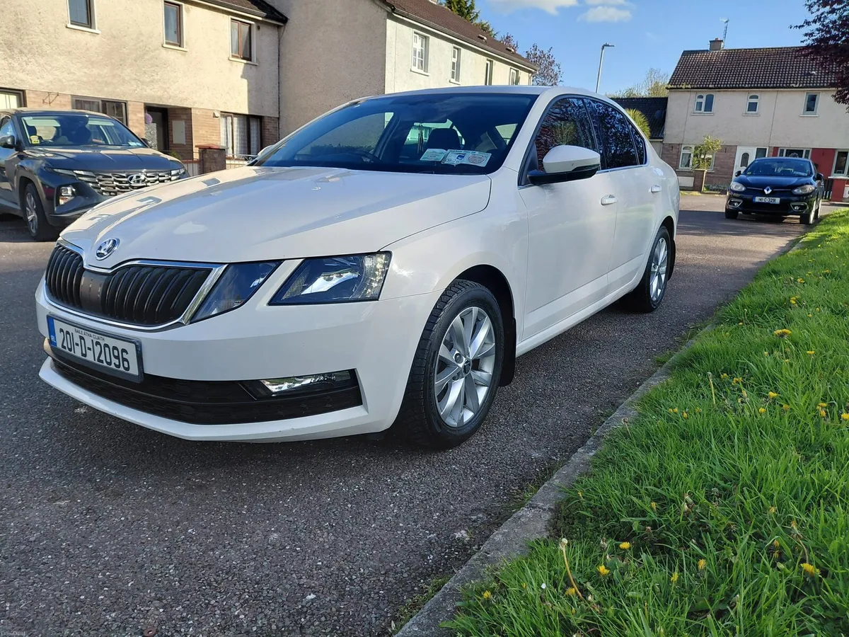 201 Škoda Octavia 1.0L TSI Ambition - Image 2