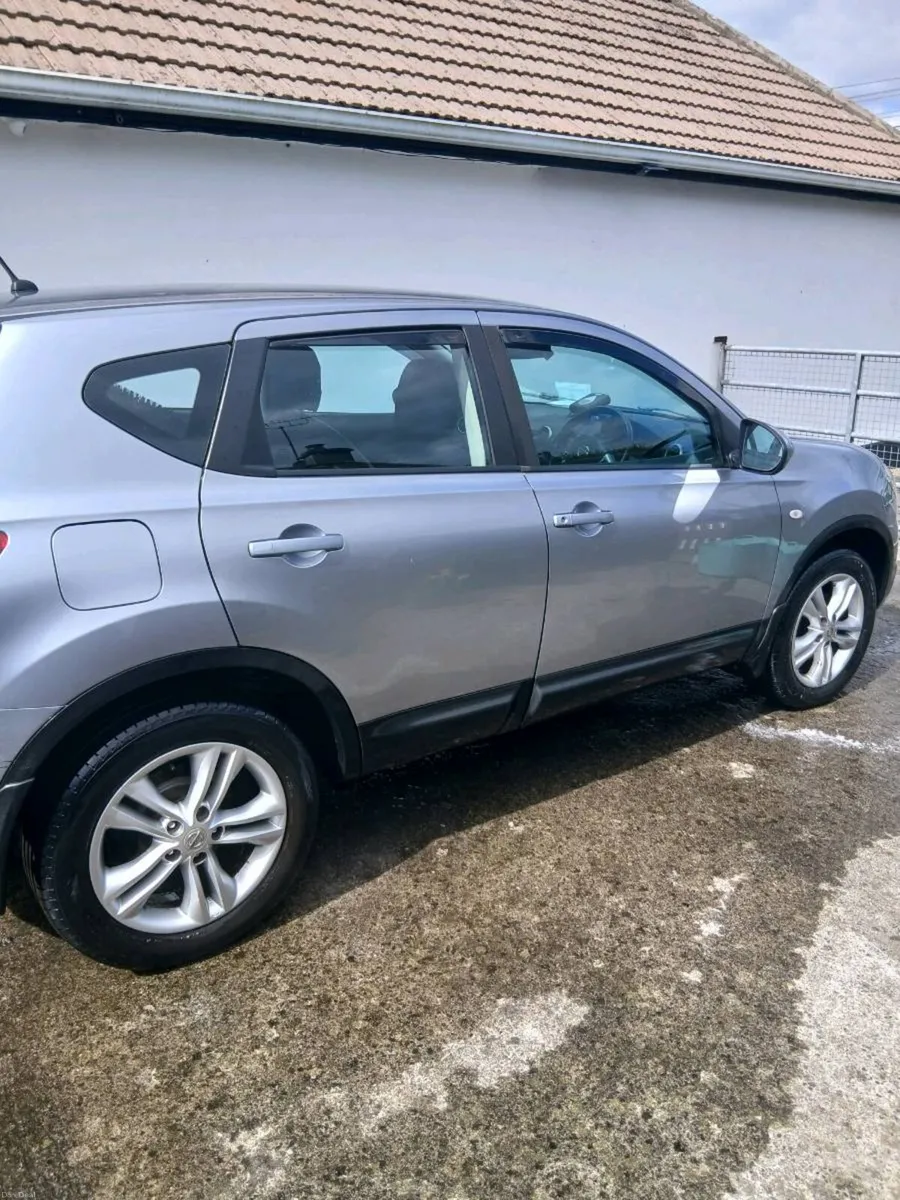 Car for sale - Image 2