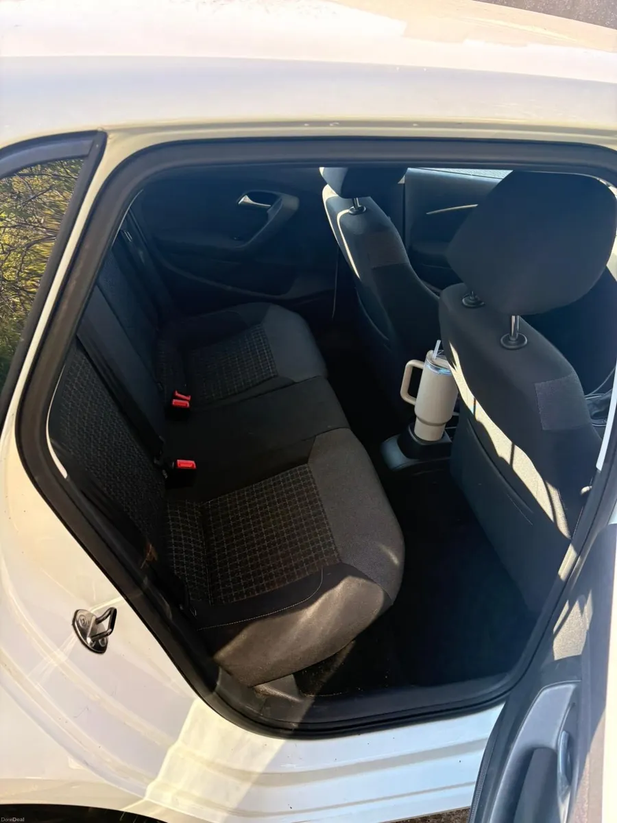 2016 Volkswagen Polo 1.2 Petrol Automatic - Image 4