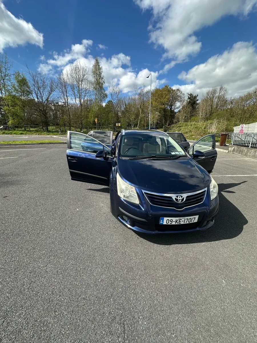 Toyota Avensis T4 Estate - Image 4