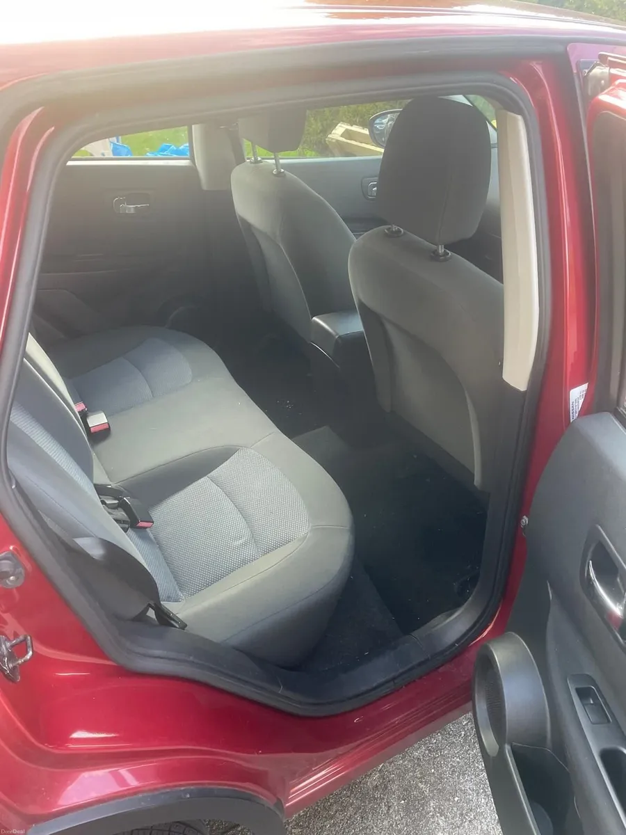 Nissan Qashqai 2012 - Image 2