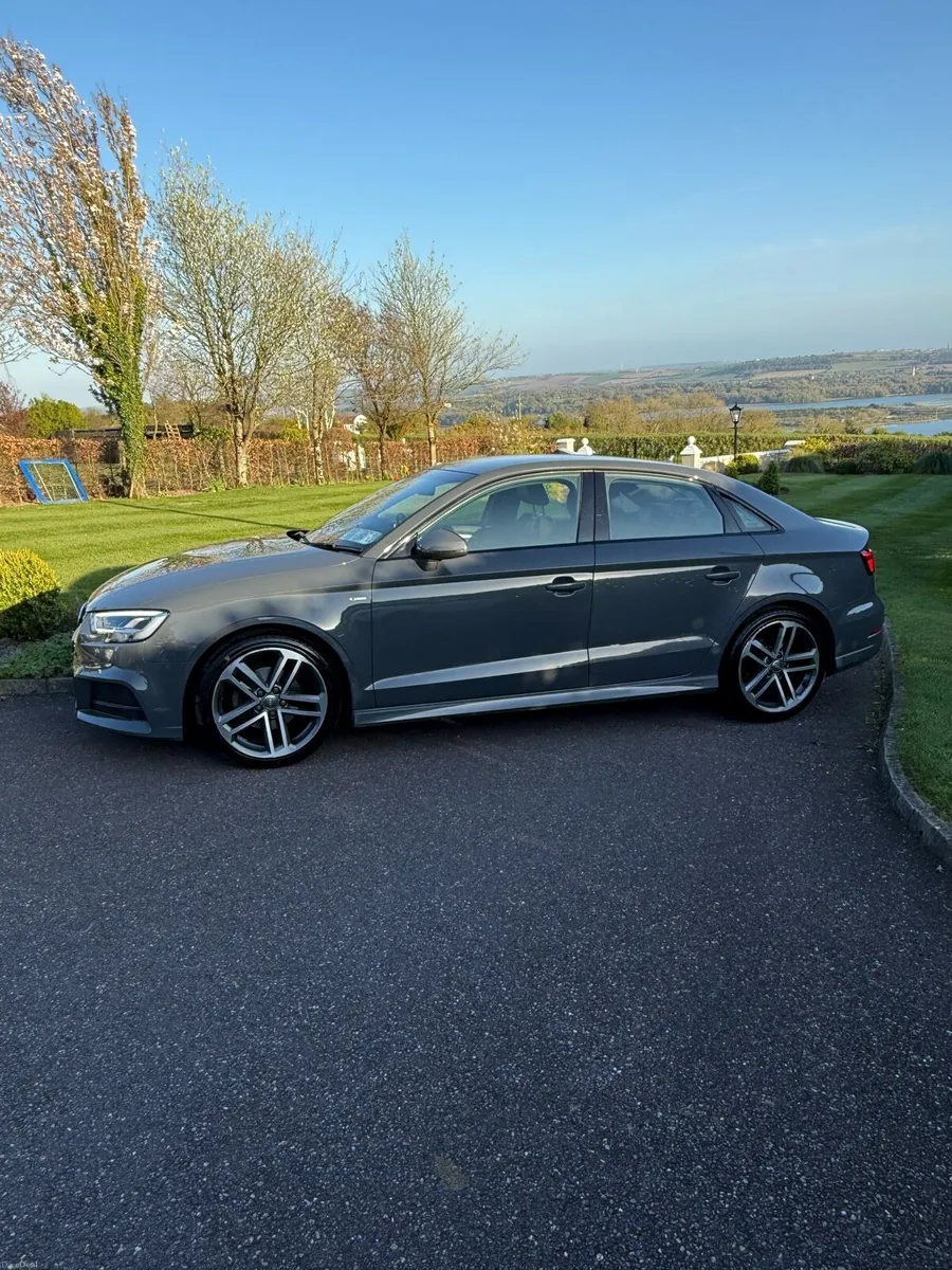Audi A3 1.0 TFSI S-Line Black Edition - Image 2