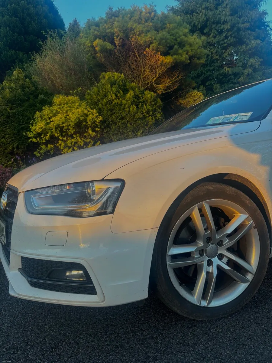 White Audi A4 - Image 4