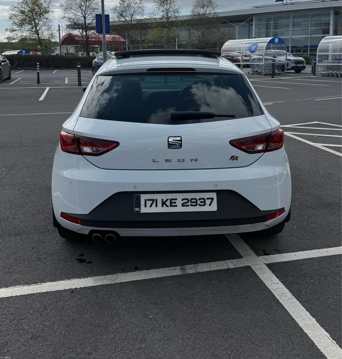 Seat Leon DSG FR Line (€13,450 ONO) - Image 4