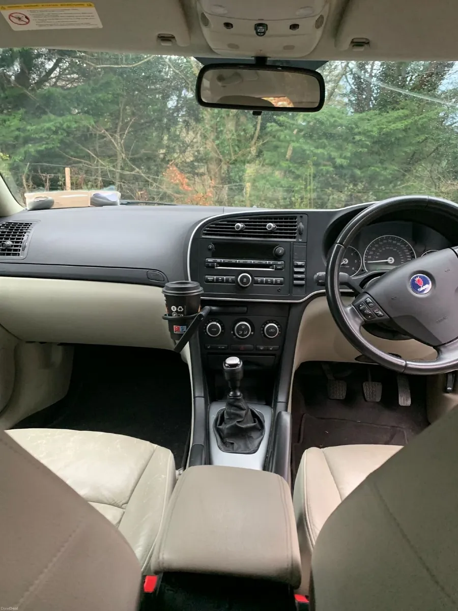 Saab 9-3 2010 - Image 4