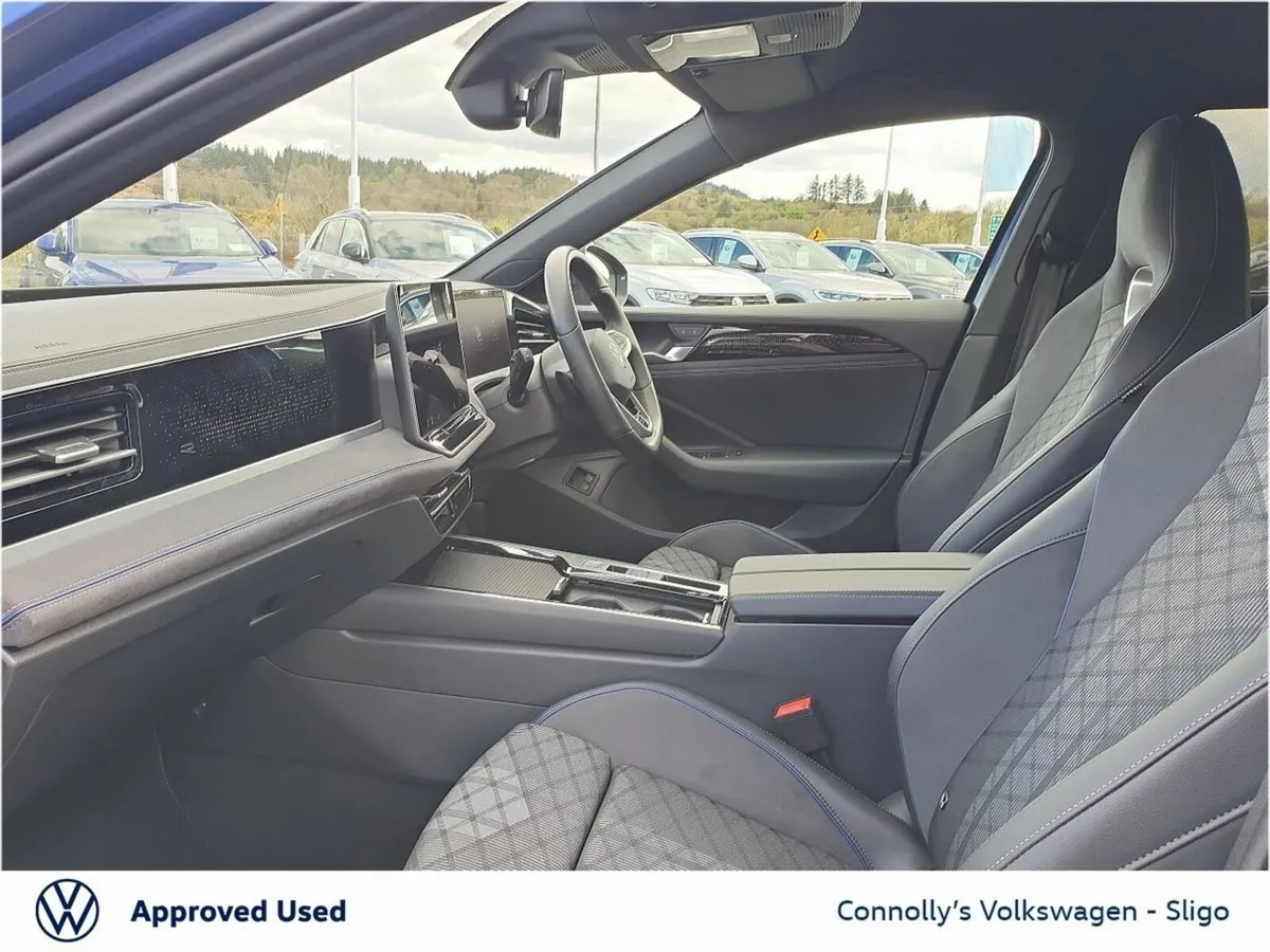 Volkswagen Passat ESTATE RLINE 1.5TSI PHEV 272HP A - Image 3