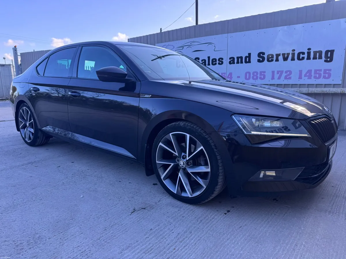 191 Skoda Superb 2.0 TDI 150bhp SportLine Low Mile - Image 1