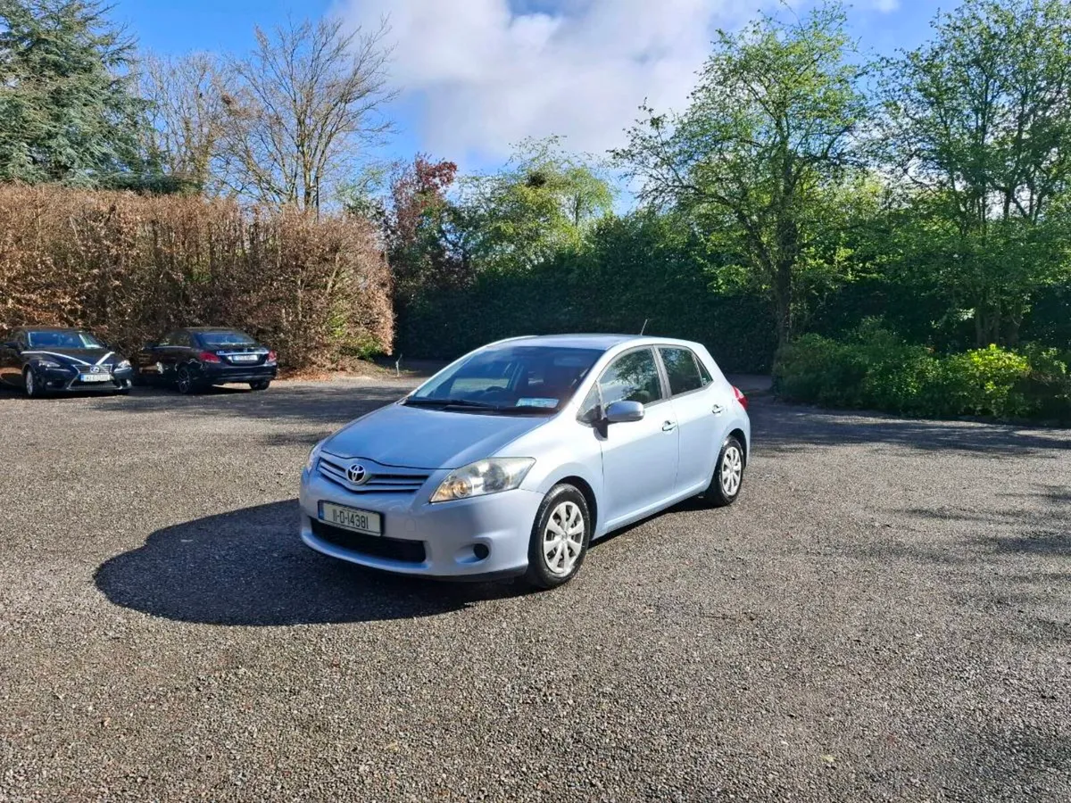 Toyota Auris 1.4 diesel, Only 94,000kms 1 owner - Image 1