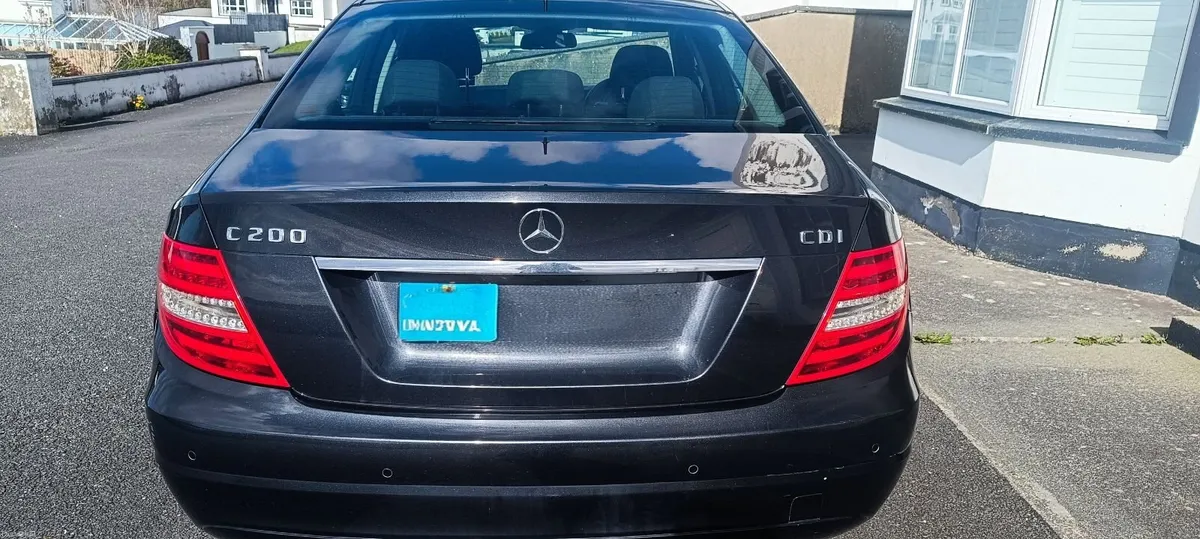Mercedes-Benz C-Class 2012 - Image 3