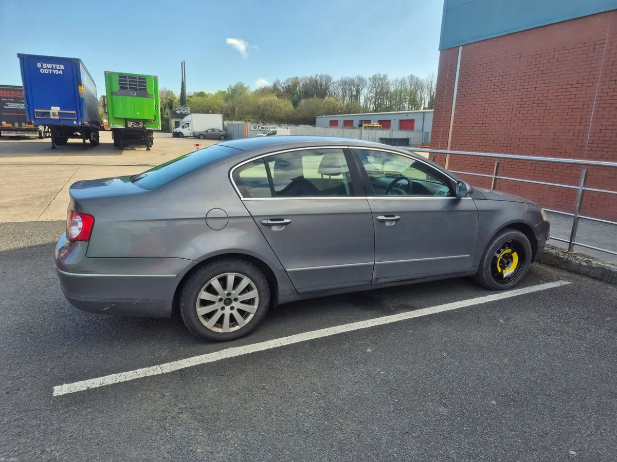 Volkswagen Passat 2008 - Image 3