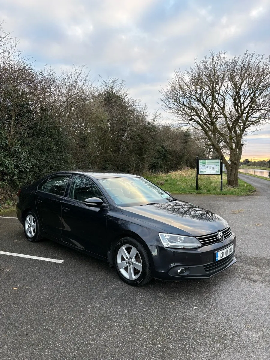 2013 Volkswagen Jetta❗️LOW MILES & NEW NCT❗️ - Image 2