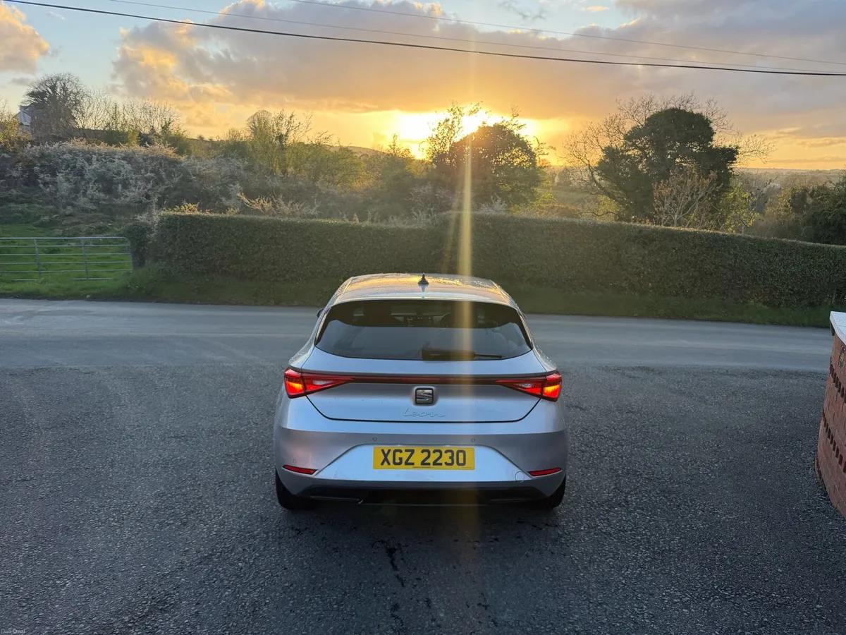 2022 Seat Leon - Image 3