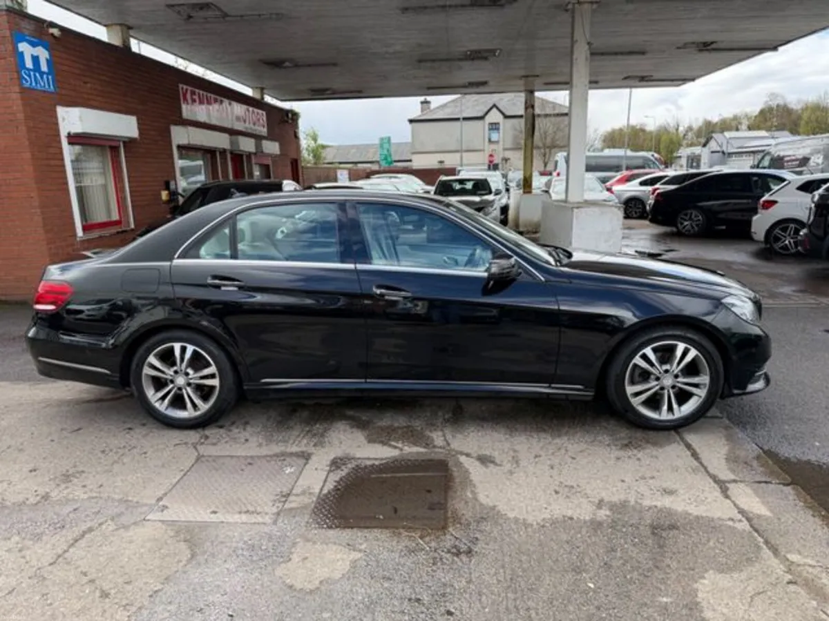 Mercedes-Benz E-Class E 220 Bluetec SE 4DR Auto - Image 2