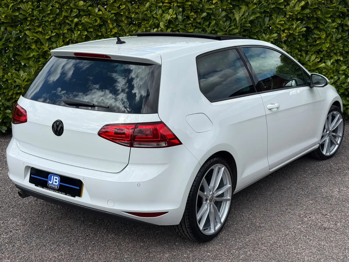 Volkswagen Golf 2017 GT 1.6TDI *Alloys included* - Image 3