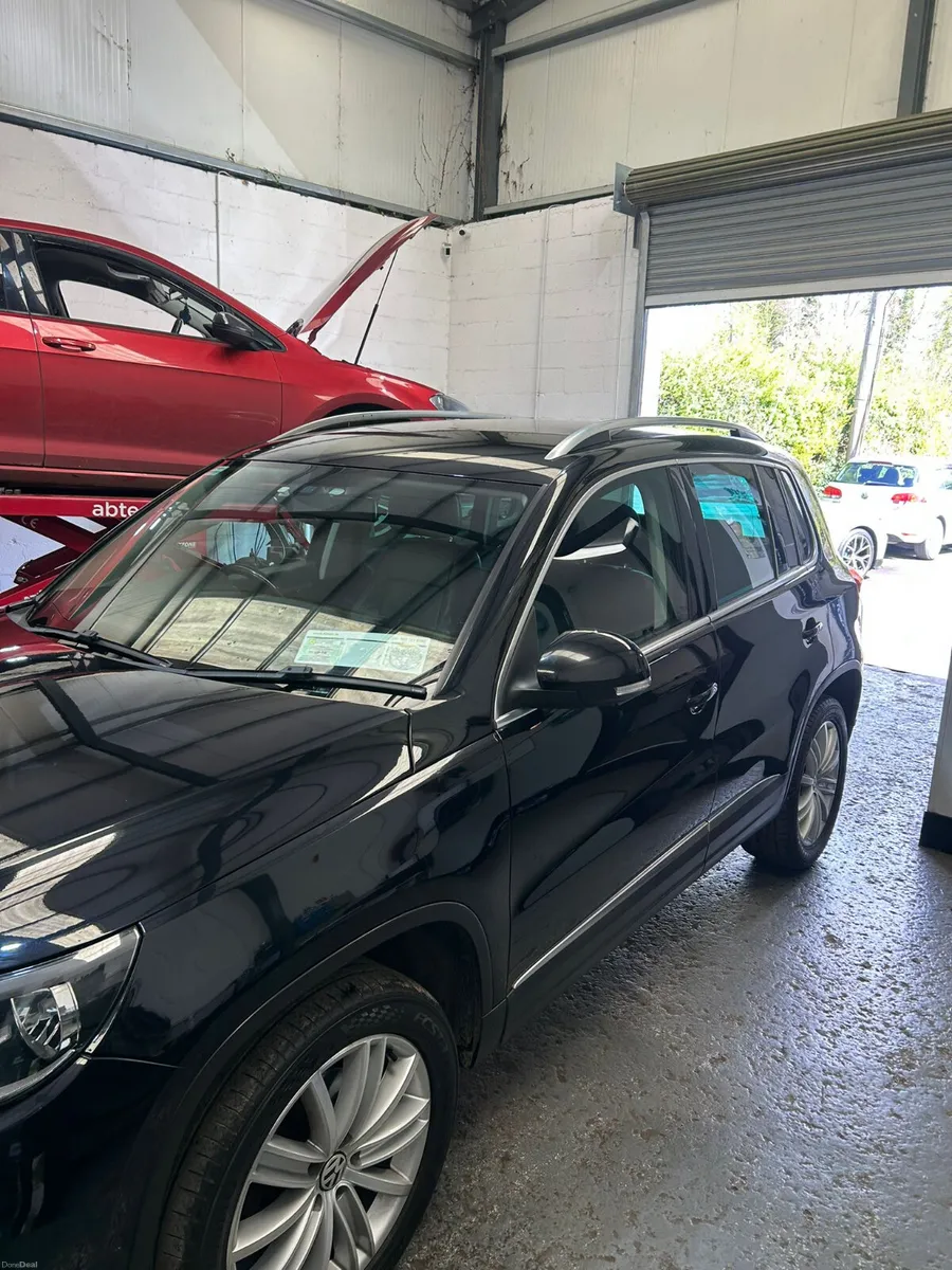 Volkswagen Tiguan 2013 Automatic - Image 2