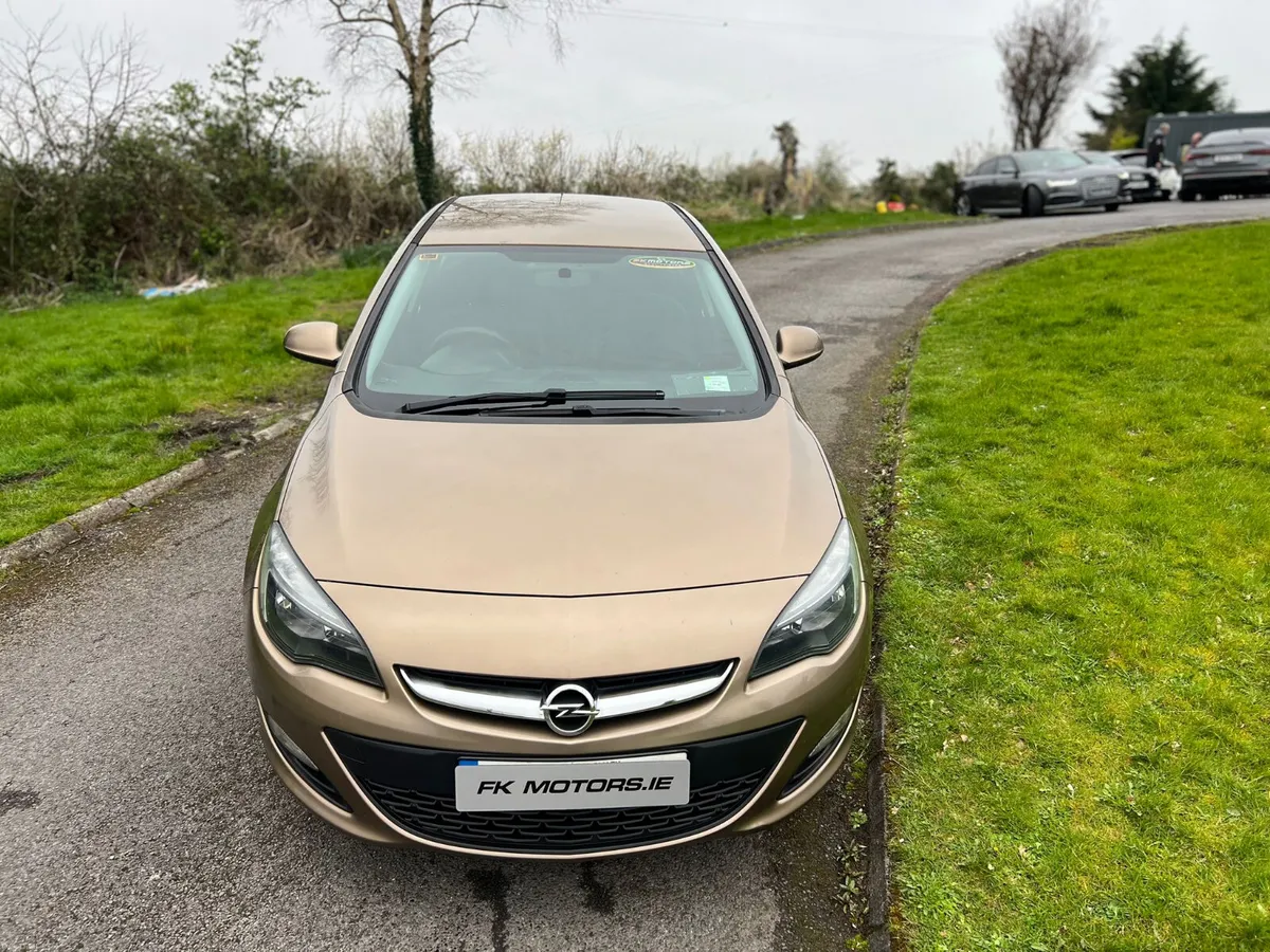 Opel Astra 2013 - Image 3