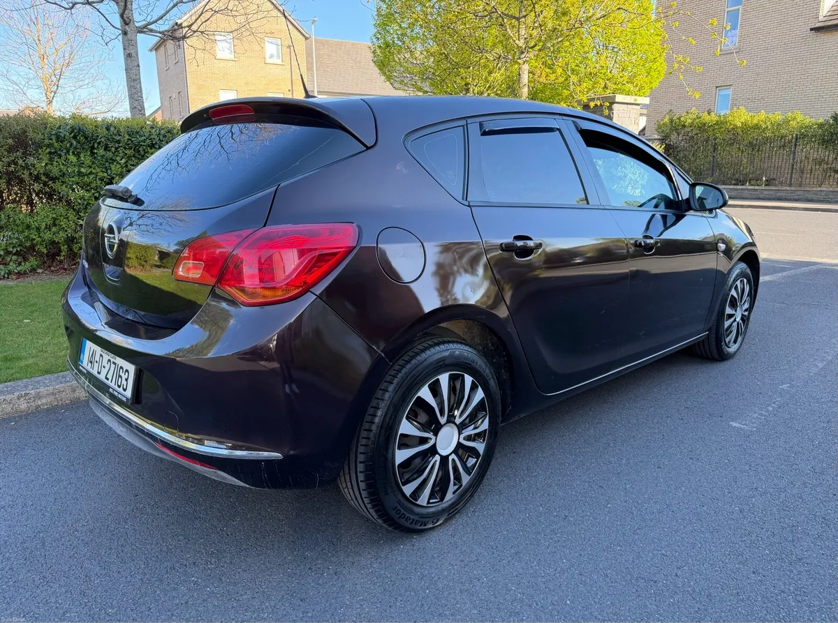 Opel Astra 1.2 - NCT & TAX - Image 4