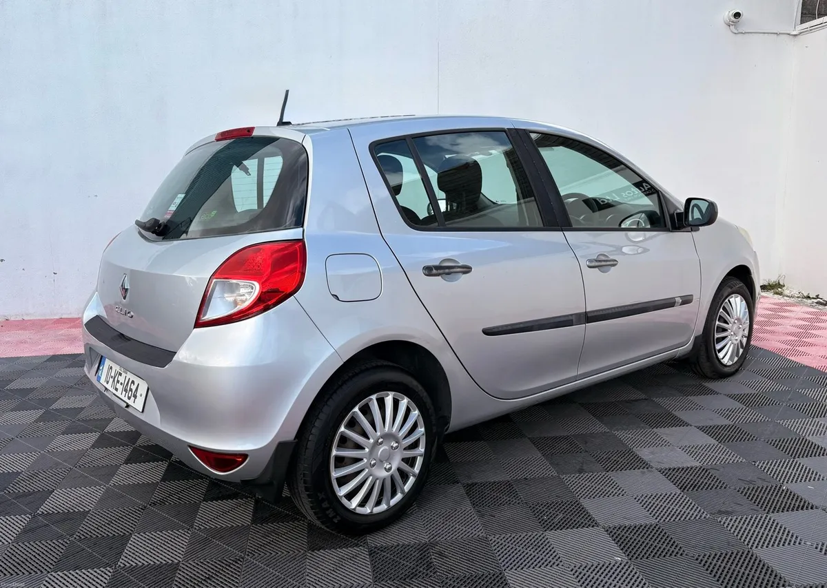 10 Renault clio 1.2 new Nct /low kms/1 owner - Image 3