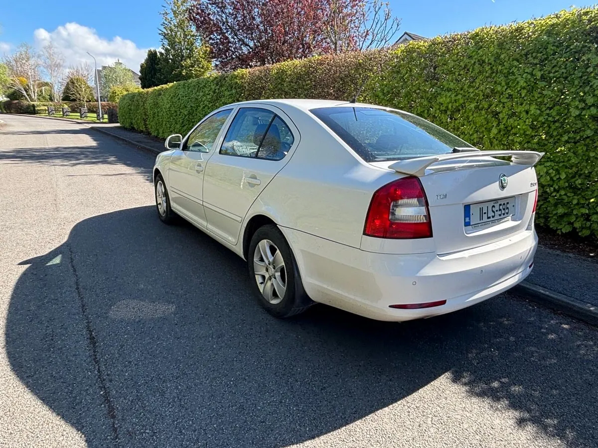 2011 Octavia 1.6 TDI Elegance…NCT 06/27! Tax 06/26 - Image 2