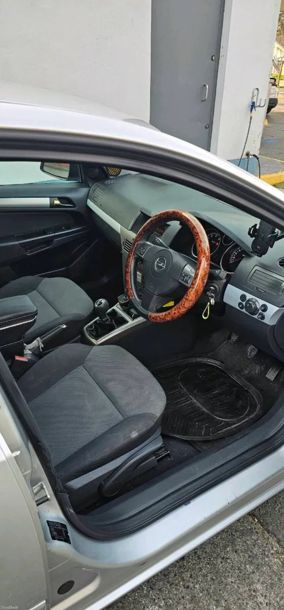 private car - Image 5
