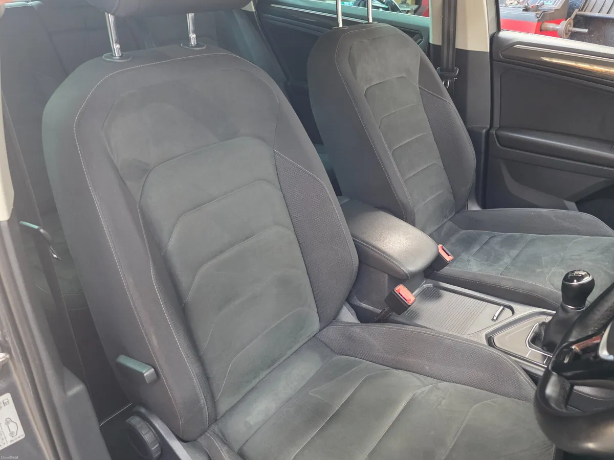 2017 Volkswagen Tiguan  2.0 TDI GIGHLINE 150BHP - Image 5