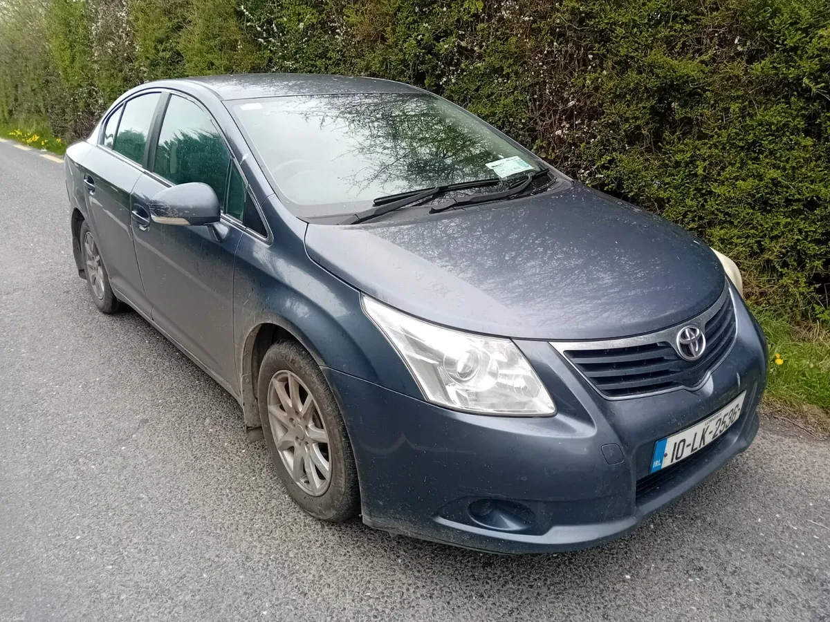Toyota Avensis 2010 - Image 1