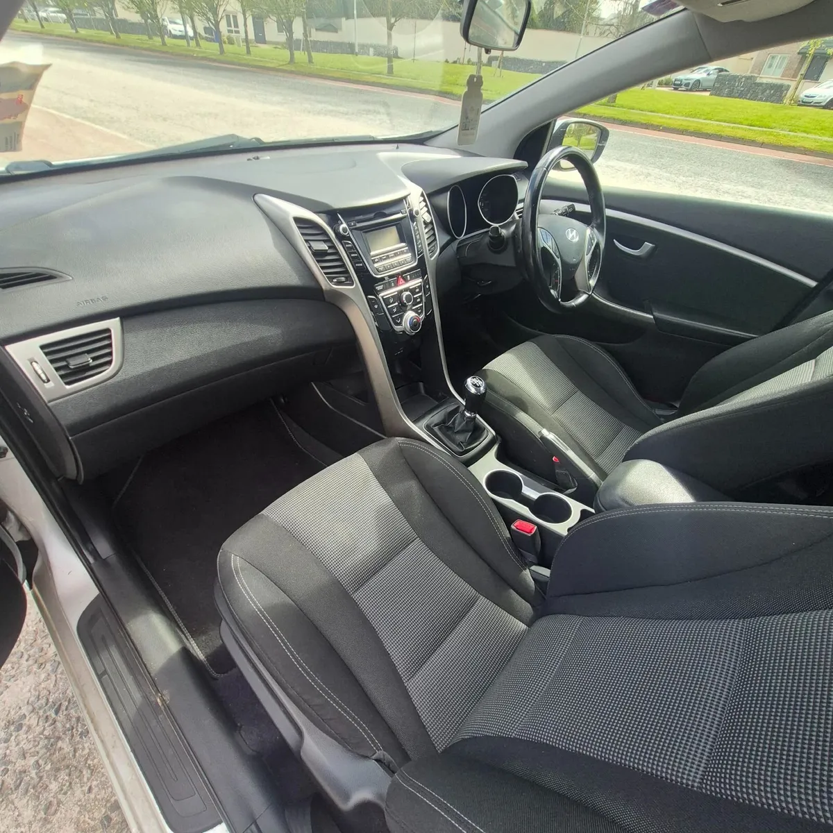 Hyundai i30 2013 ***Extremely Low Mileage*** - Image 3