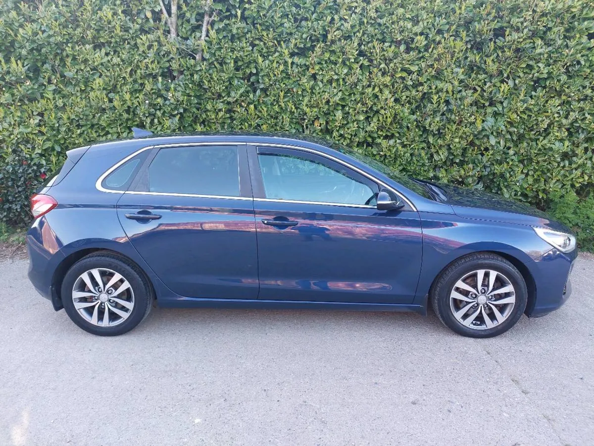 2017 HYUNDAI I30 DELUXE PLUS 1.6CRDI - Image 3