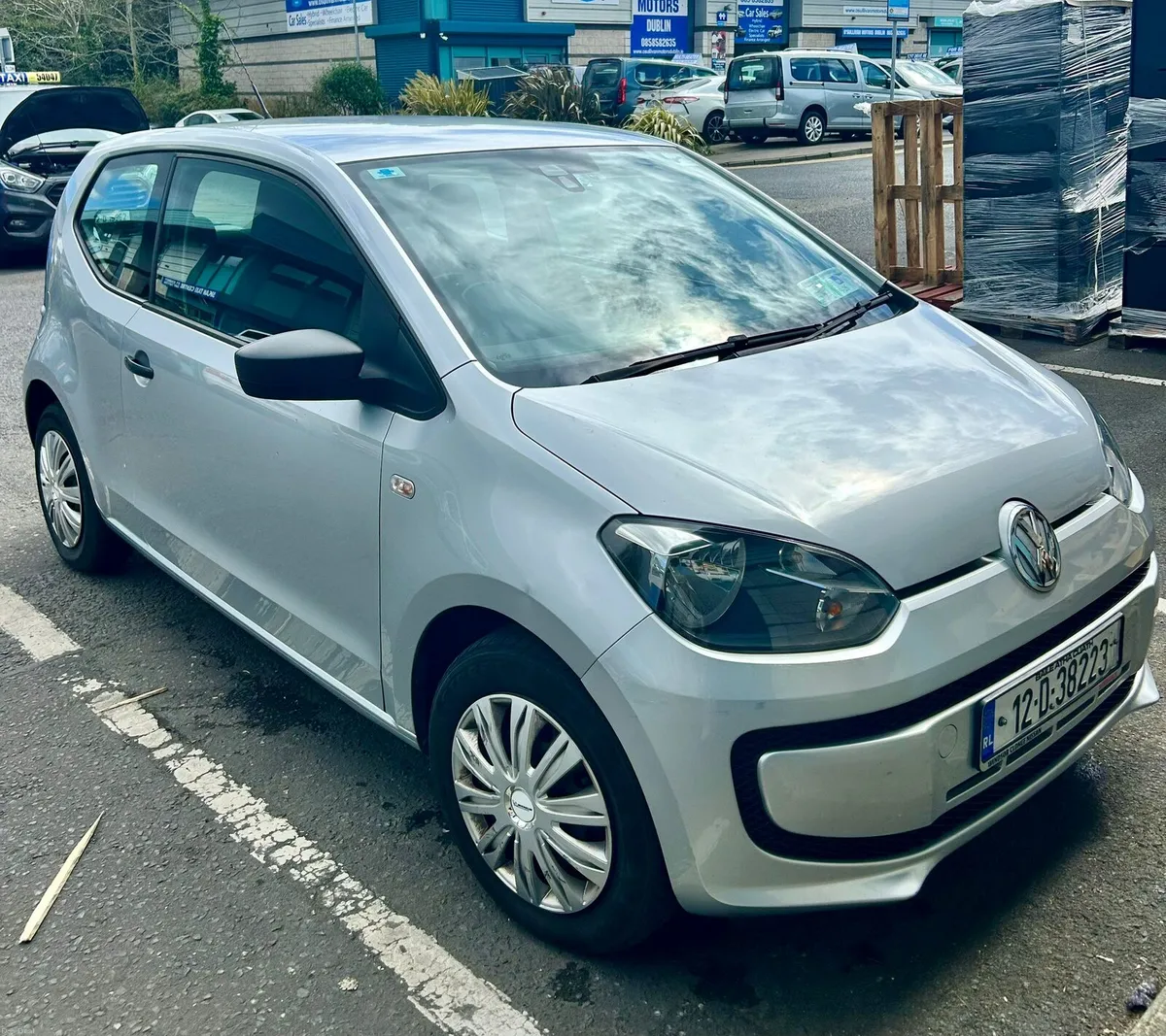 2012 VOLKSWAGEN UP 1.0L NCT 01/27& Motor tax 06.26 - Image 1