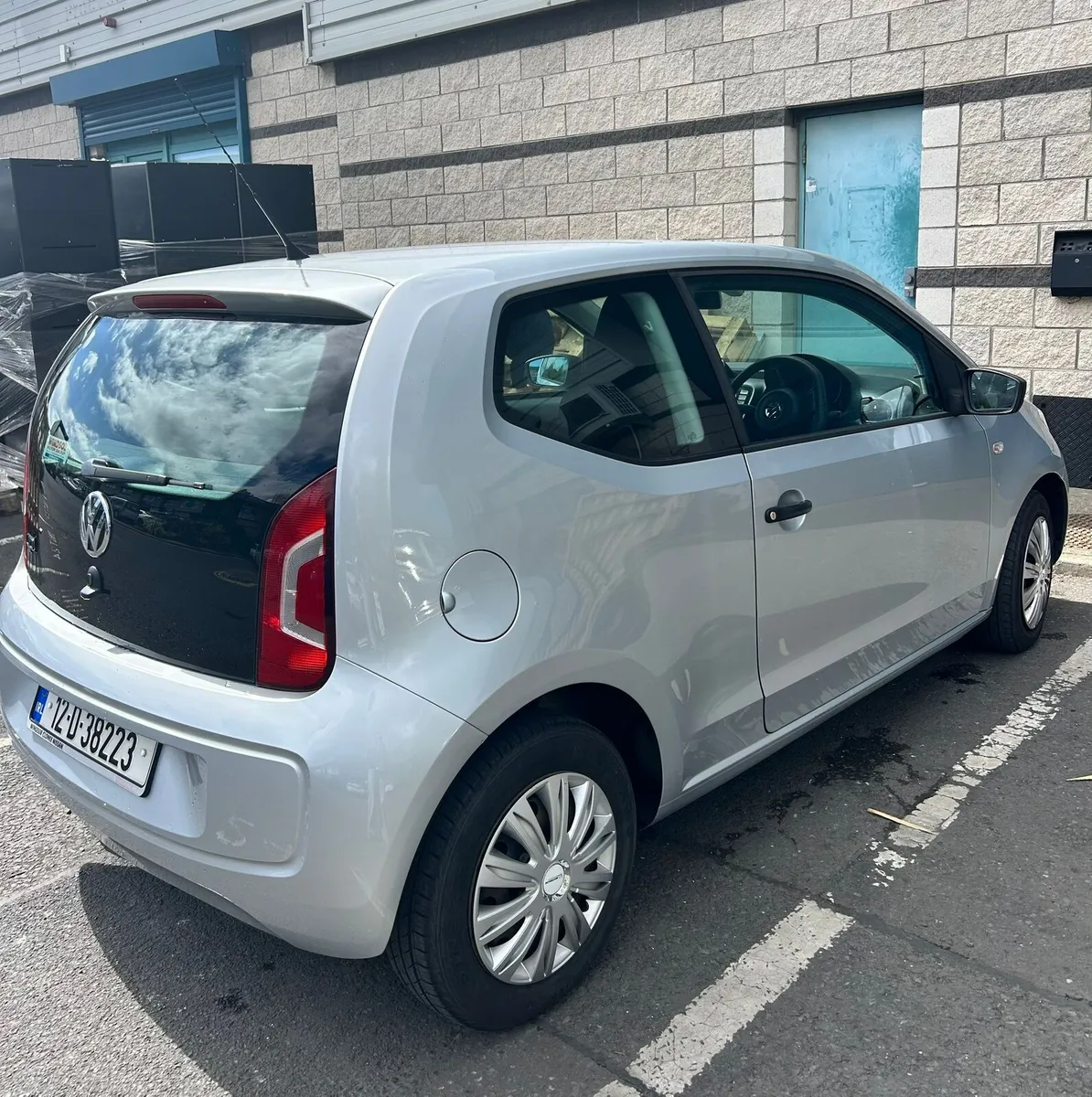 2012 VOLKSWAGEN UP 1.0L NCT 01/27& Motor tax 06.26 - Image 3