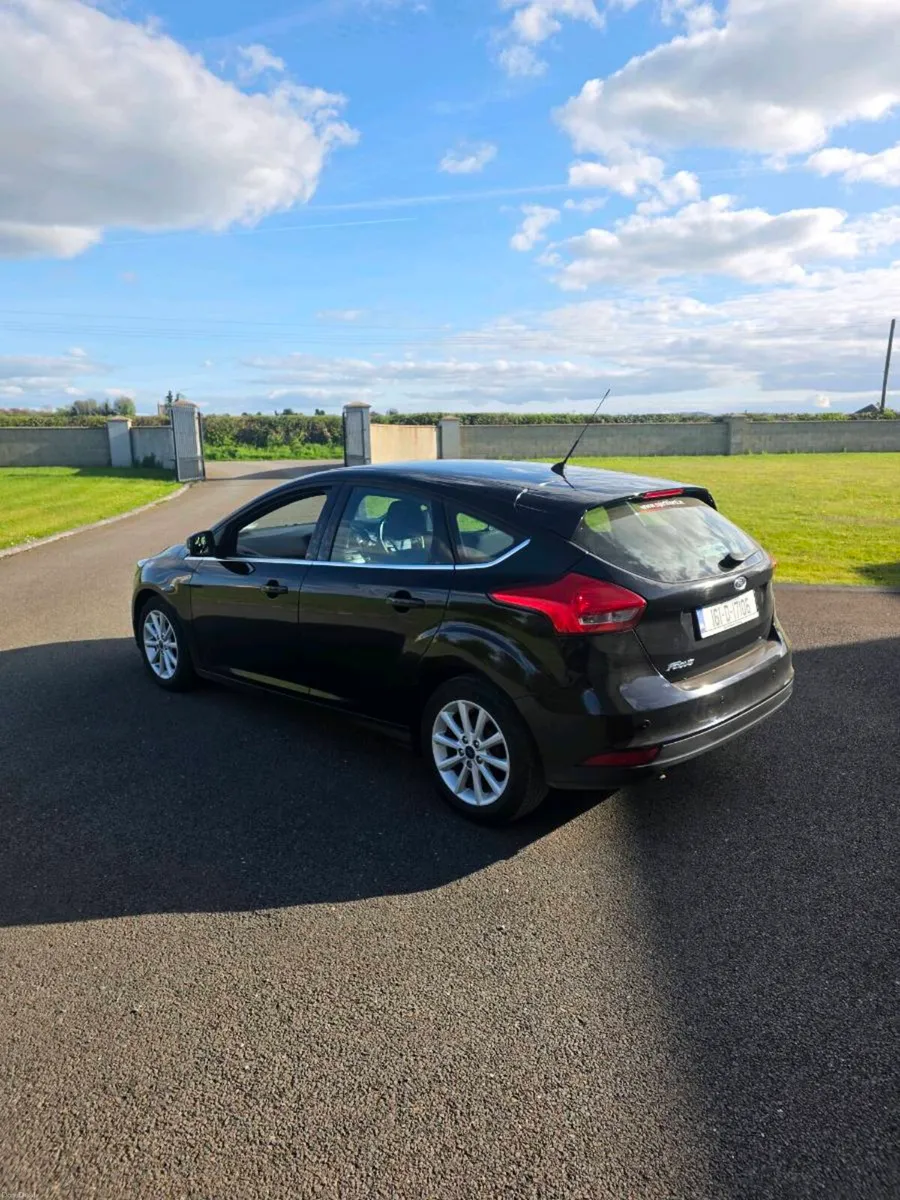 Ford focus *absolutely immaculate* - Image 2