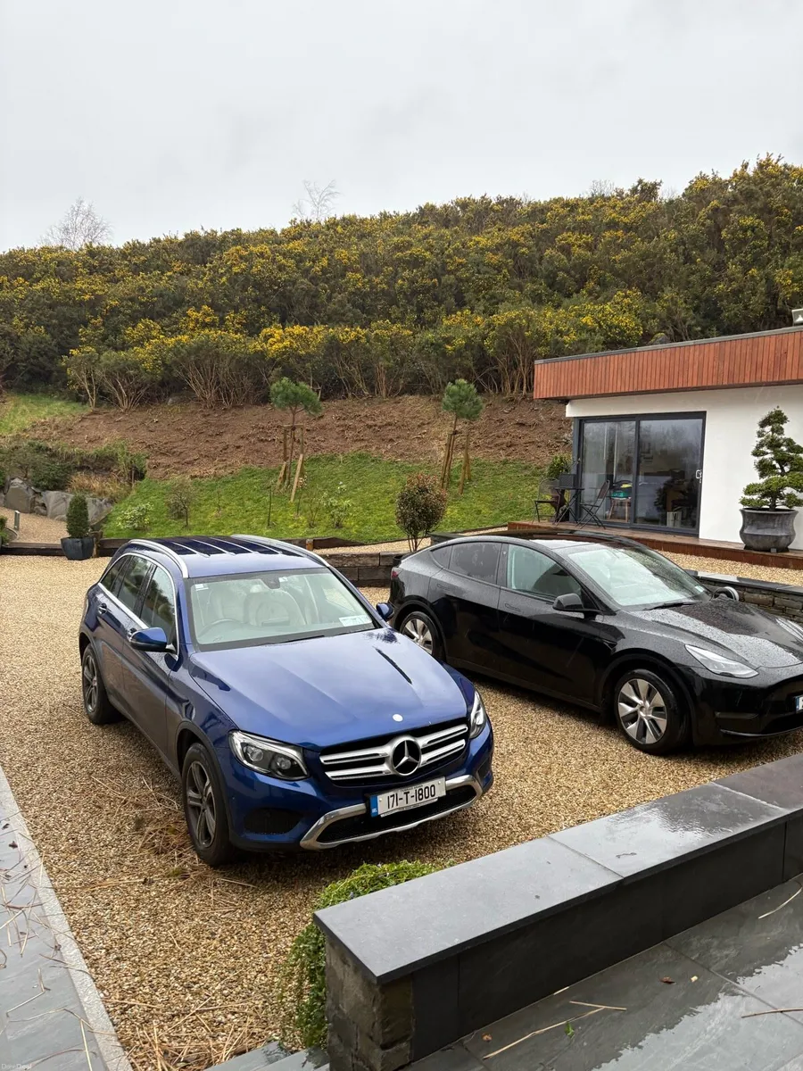 Mercedes-Benz GLC 2017 - Image 2