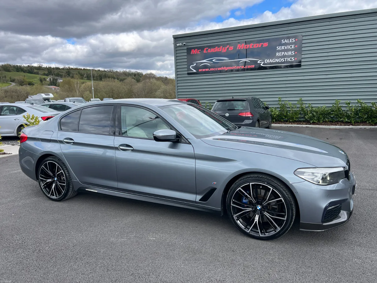 2018 BMW 530E M Sport 2.0 Automatic- HeadsUp Displ - Image 1
