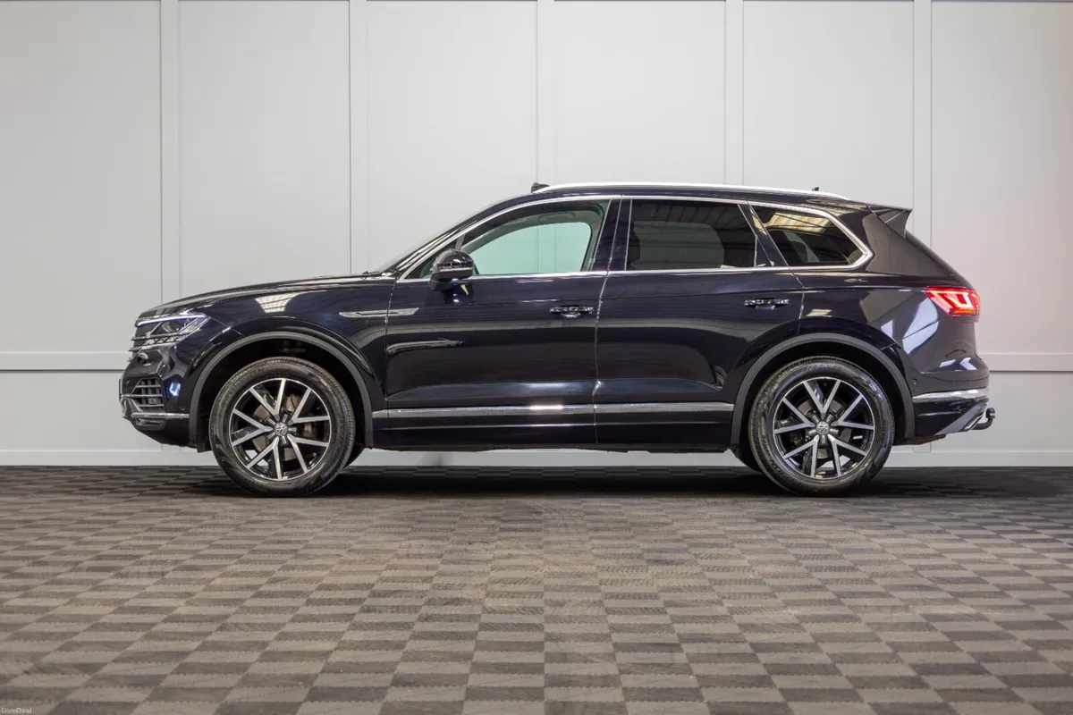 202 Volkswagen Touareg Design 3.0TDI V6 - Image 3