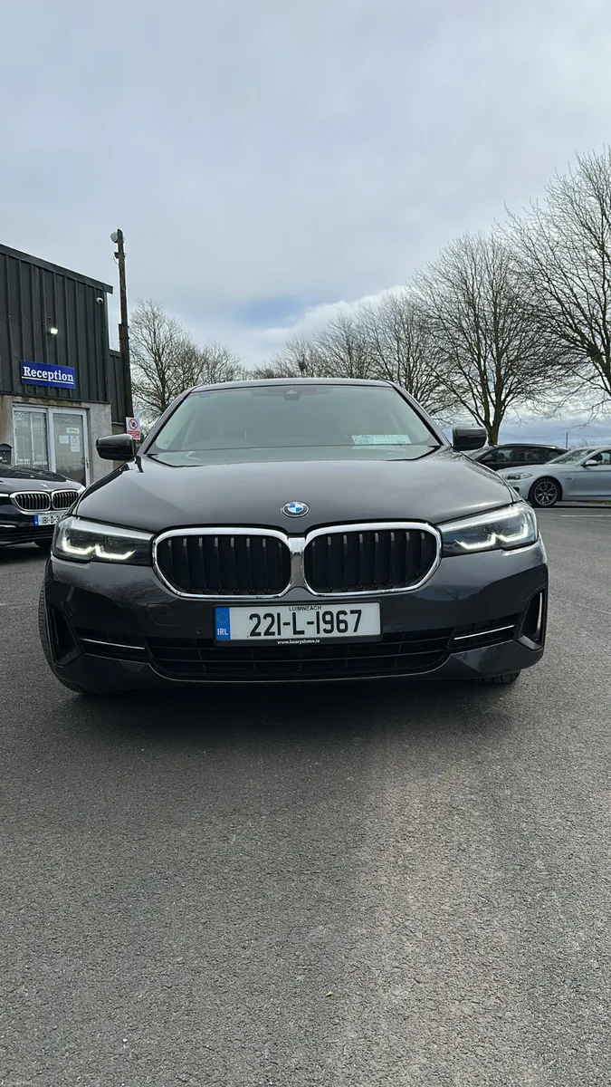 BMW 5-Series 2022 - Image 6