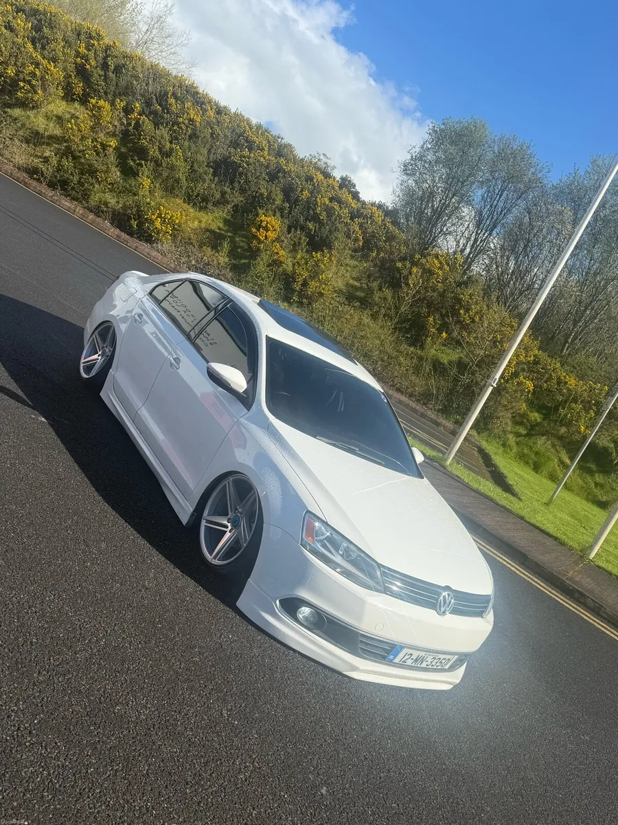 Bagged sunroof Jetta - Image 2