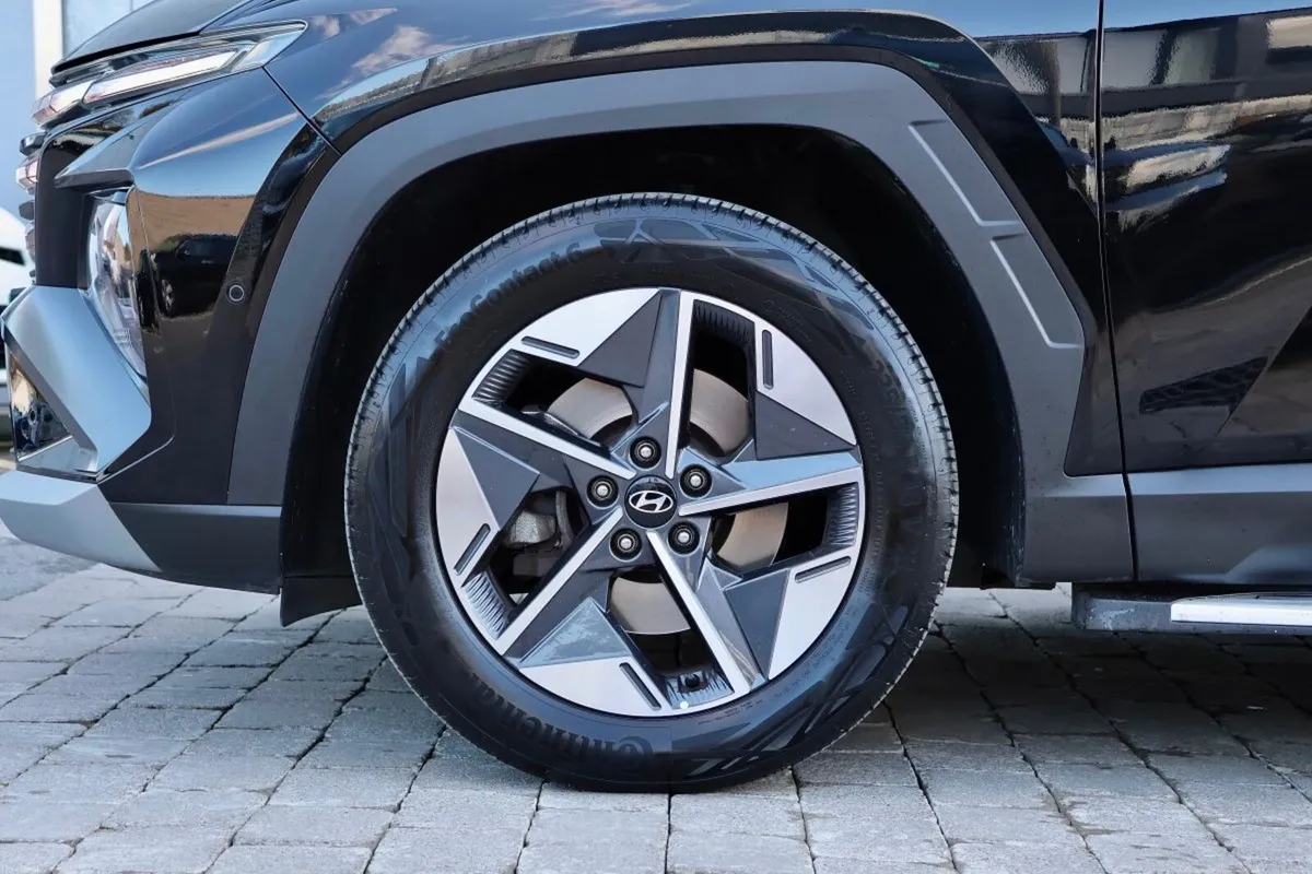 Hyundai Tucson Tucson FL Executive Plus. Side Step - Image 6