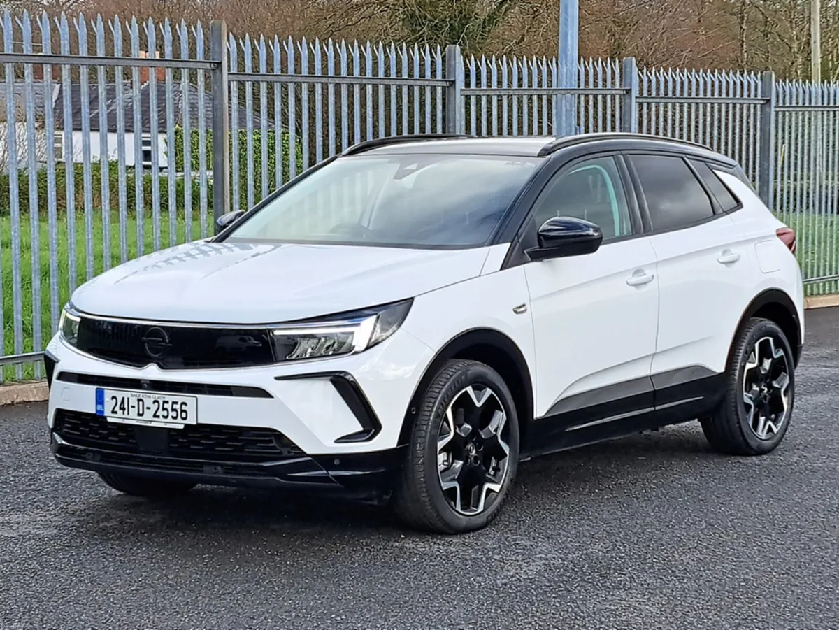 Opel Grandland GS 1.6TURBO 225BHP PHEV **TOP SPEC* - Image 5
