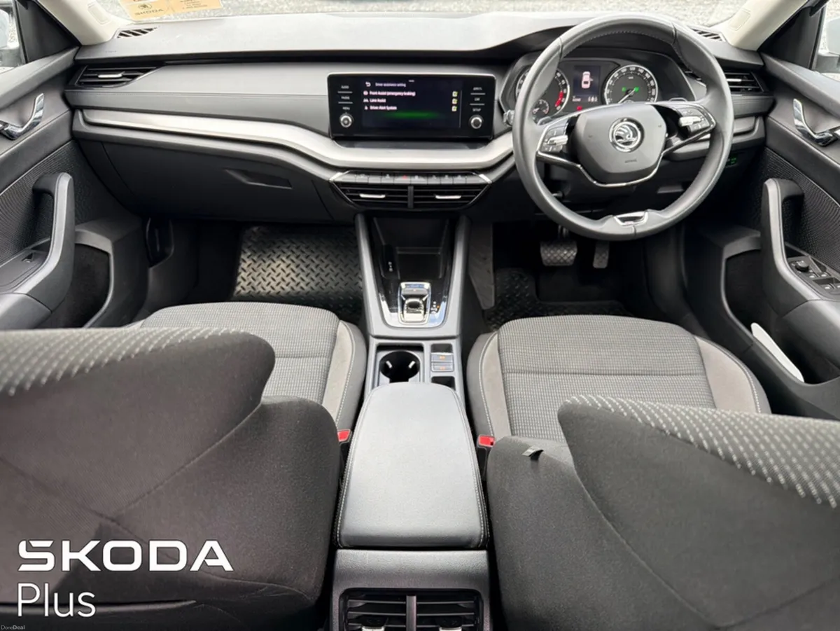 Skoda Octavia AMBITION DSG 2.0 TDI 115HP - Image 2
