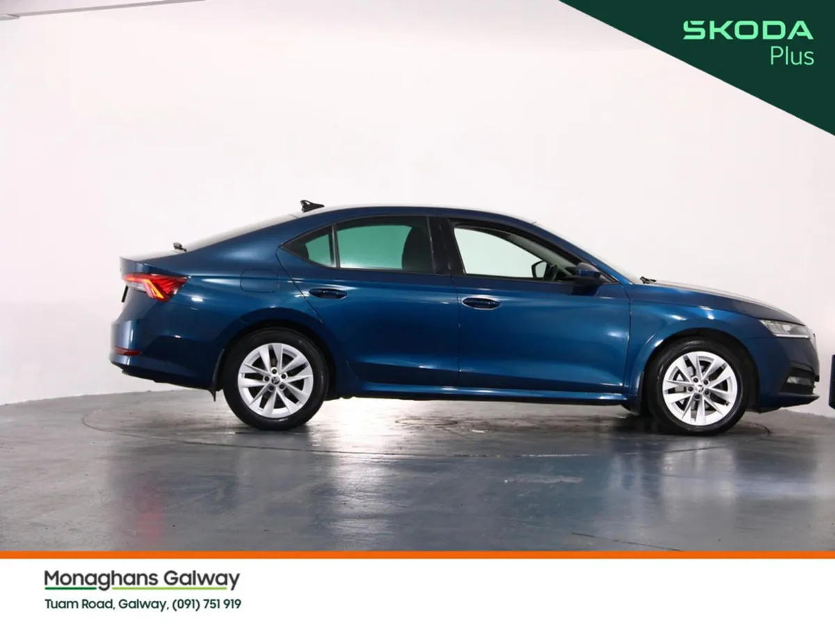 Skoda Octavia AMBITION 2.0 TDI 115HP AUTO - Image 3
