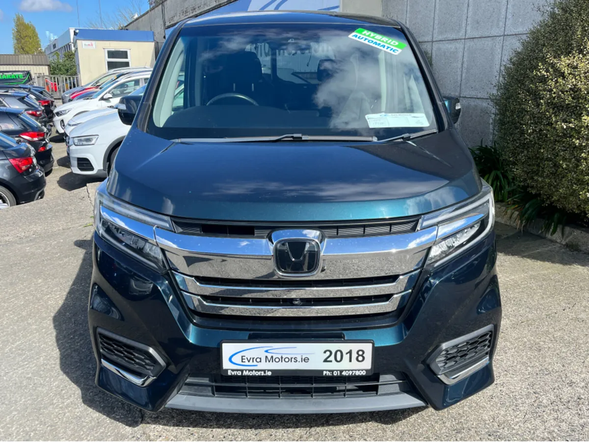 Honda Stepwagon 7 SEATER SPADA AUTOMATIC HYBRID 2. - Image 2