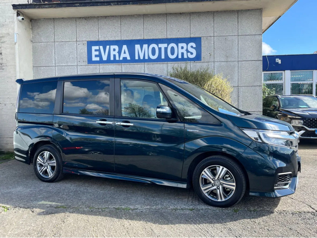 Honda Stepwagon 7 SEATER SPADA AUTOMATIC HYBRID 2. - Image 3