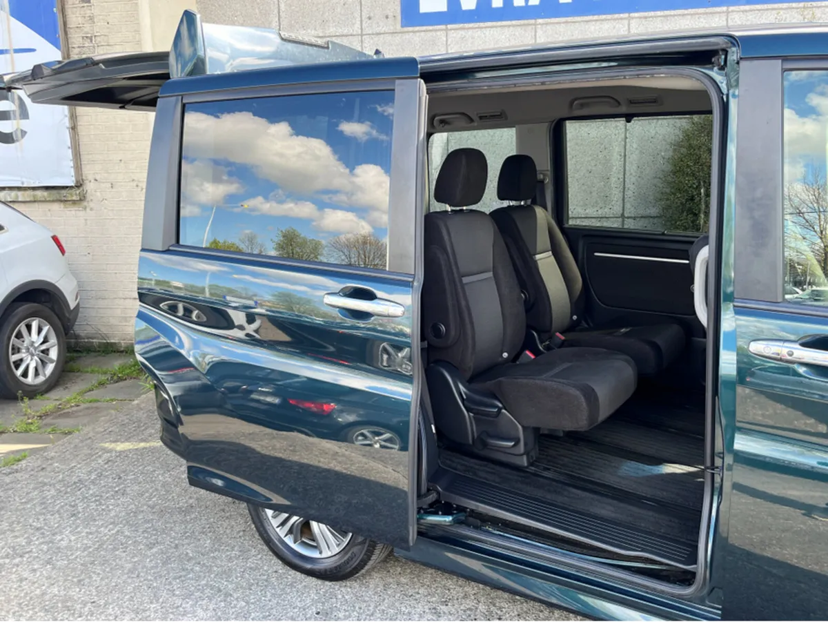 Honda Stepwagon 7 SEATER SPADA AUTOMATIC HYBRID 2. - Image 4