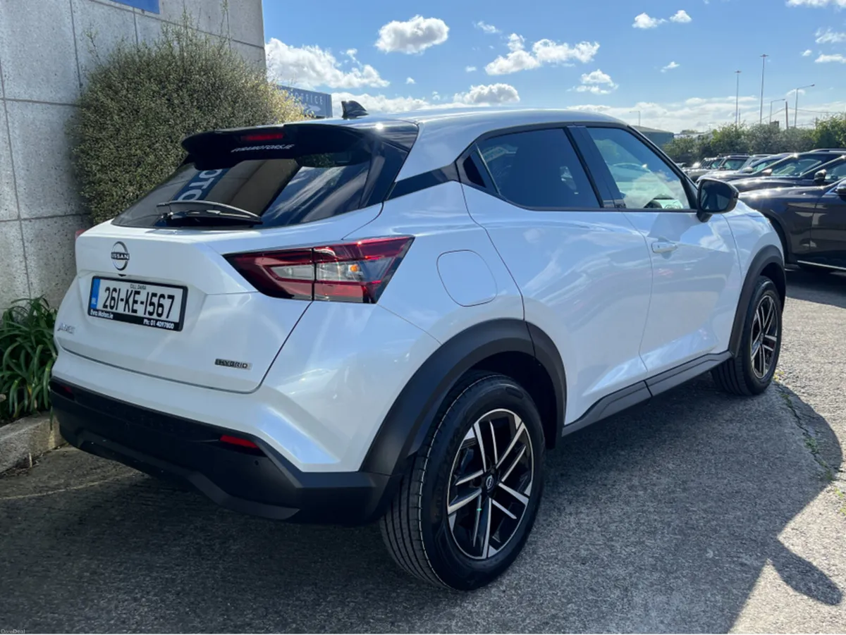 Nissan Juke SV PREMIUM HYBRID AUTOMATIC 1.6 PETROL - Image 4
