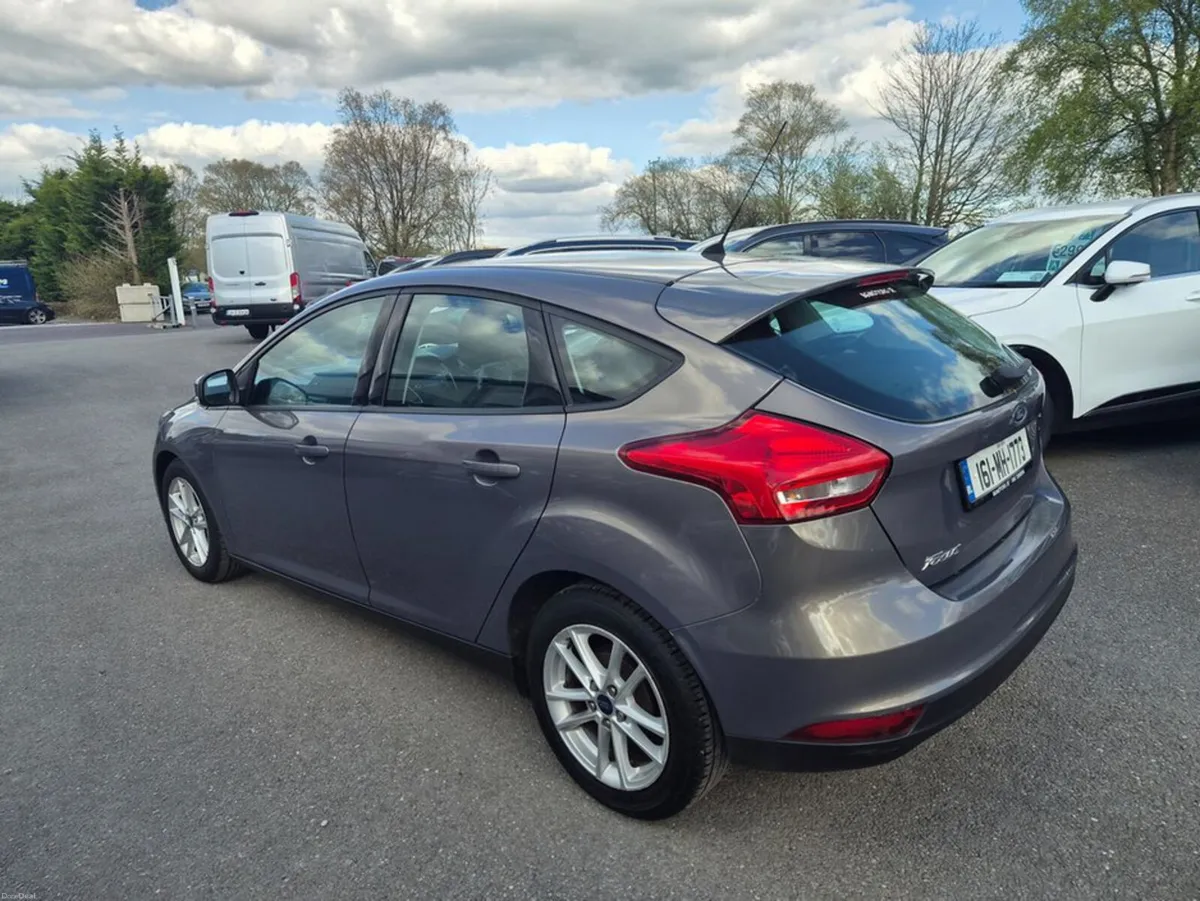 Ford Focus Style 1.6 TDCI 95PS 5DR 4DR - Image 4